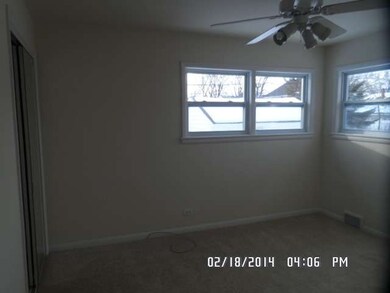 694 S Spring Rd, Elmhurst, IL 60126 - photo 5