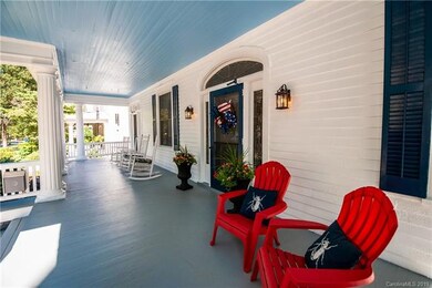 437 Walnut St, Statesville, NC 28677 - photo 3