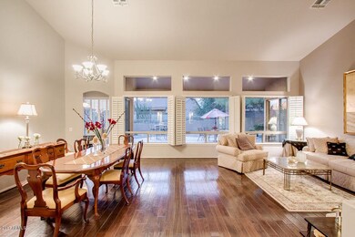 FORMAL LIVING / DINING