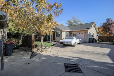 424 Manzanita St, Central Point, OR 97502 - photo 6