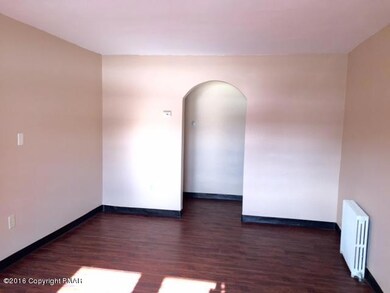 450 Shook Ave unit 1st floor, Stroudsburg, PA 18360 - photo 7