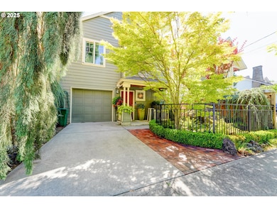 502 NE Knott St, Portland, OR 97212 - photo 2