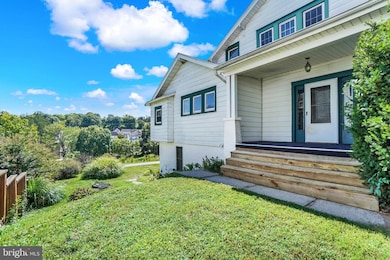 7 E High St, Windsor, PA 17366 - photo 3