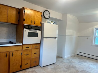 17 Lincoln St unit 2, Greenfield, MA 01301 - photo 2