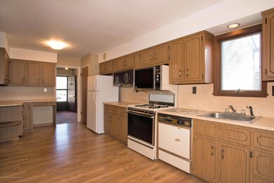 _RMJ4399 kitchen
