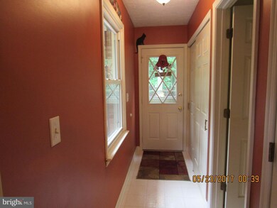 29057 Lacewood Rd, Rhoadesville, VA 22542 - photo 2