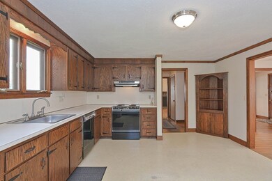 37 Iadarola Ave, Milford, MA 01757 - photo 5