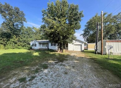 801 Maple St, Farmington, MO 63640 - photo 2