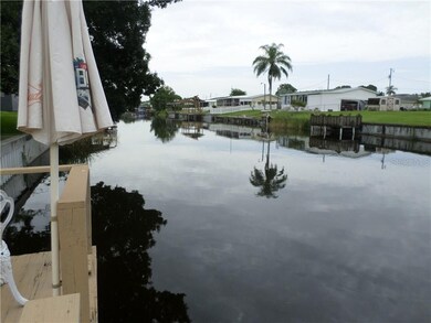 NICE WIDE CANAL WITH SEAWALL ONLY 3-4 YEAR OLD