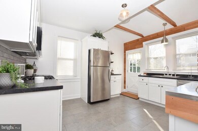 352 Lake Ave, Clementon, NJ 08021 - photo 4