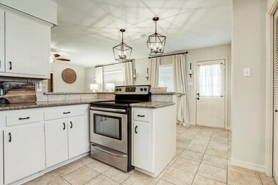 11718 Kirkmeadow Dr, Houston, TX 77089 - photo 5