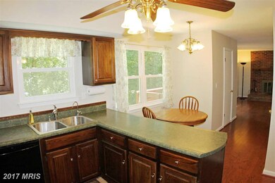 4519 Winding Brooke Ln, Lothian, MD 20711 - photo 5