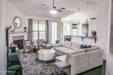 3053PinetreeLoopCv(8of40)