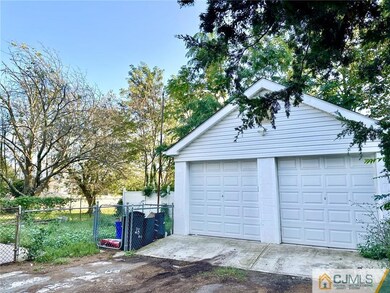 38 Duke St, New Brunswick, NJ 08901 - photo 4