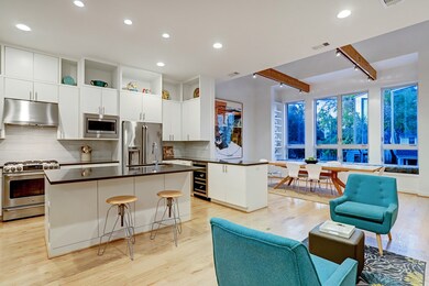 526 W 26th St, Houston, TX 77008 - photo 3