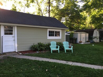 212 N Hudson St, Lowell, MI 49331 - photo 7