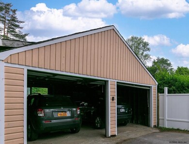 31 Worden Rd, Schenectady, NY 12302 - photo 3