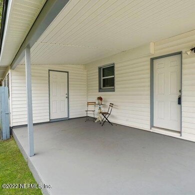 6856 Tom Thumb Dr, Jacksonville, FL 32210 - photo 4