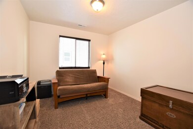 3554 SW Pumice Stone Ave, Redmond, OR 97756 - photo 7