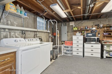 3N441 Willow Rd, Elmhurst, IL 60126 - photo 2