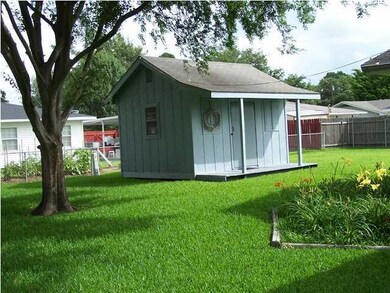 906 Roberta St, New Iberia, LA 70560 - photo 7