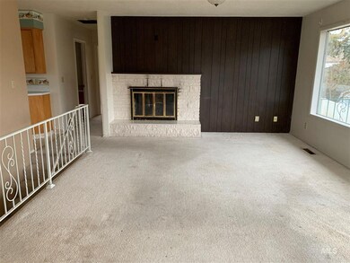 326 Jefferson St, Asotin, WA 99402 - photo 3