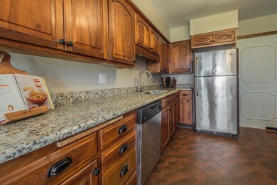 112 E Brandon Rd Columbia MO-large-006-2
