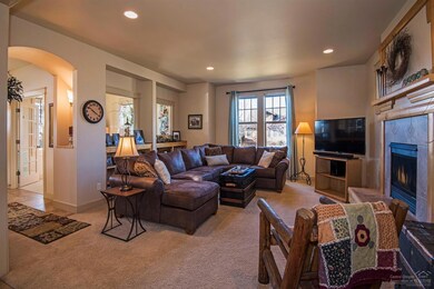 1485 NW Hemlock Ave, Redmond, OR 97756 - photo 6