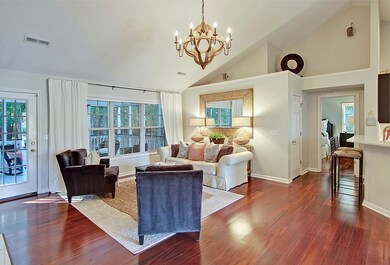 CREM_1409 Densmore Cir_033