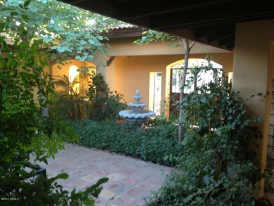 VC COURTYARD 2