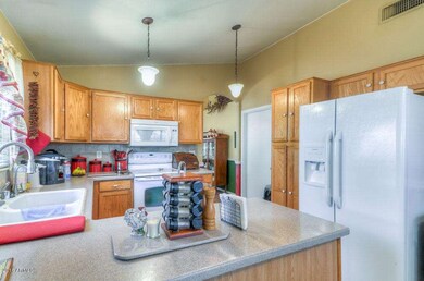 Kitchen (3)