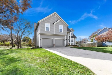 1511 Fox Run Ln, Raymore, MO 64083 - photo 2