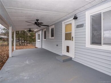 379 Oakview Park Rd, Asheville, NC 28803 - photo 2