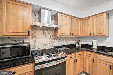 3912 Chesterwood Dr, Silver Spring, MD 20906 - photo 7