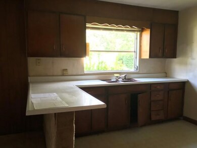 3304 Winston St, Pigeon Forge, TN 37863 - photo 2