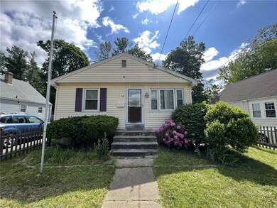 28 Errol St, Warwick, RI 02888 - photo 2