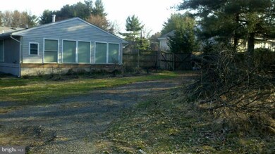 14610 Peach Orchard Rd, Silver Spring, MD 20905 - photo 6