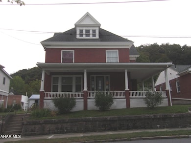 114 N Spring St, Everett, PA 15537 - photo 2