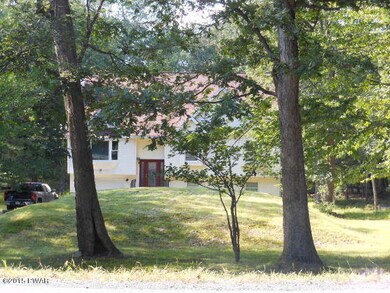 251 Aspen Dr, Milford, PA 18337 - photo 3