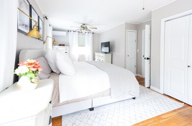 21 Vaughn St, Greenville, RI 02828 - photo 4