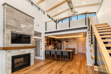 215 E Pleasant St, Oconomowoc, WI 53066 - photo 6