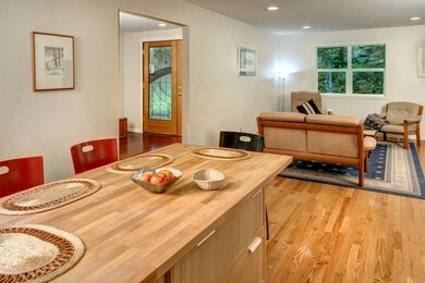 5245 W Mercer Way, Mercer Island, WA 98040 - photo 6