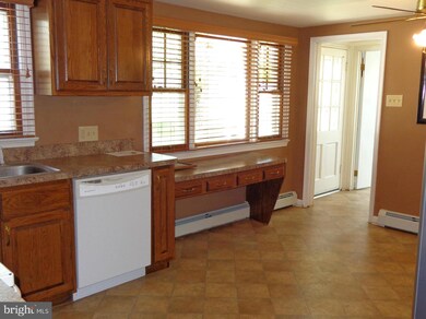 435 Giles Mill Rd, Bunker Hill, WV 25413 - photo 6