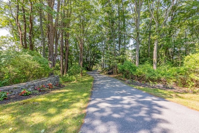 4 Prout Pl Cape Elizabeth ME-large-005-0