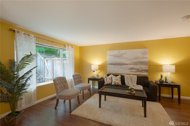 9025 236th St SW unit 9, Edmonds, WA 98026 - photo 4