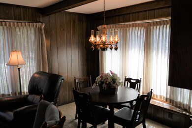 Informal dining in FR