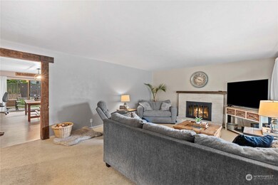 1801 4th St NE, East Wenatchee, WA 98802 - photo 2