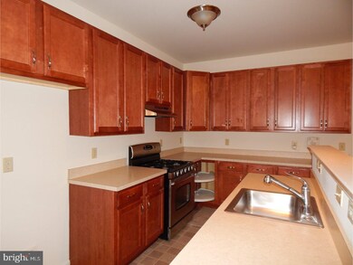 57 Stone Hill Dr, Pottstown, PA 19464 - photo 2