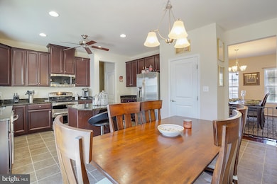 5830 Claremont Dr, Elkridge, MD 21075 - photo 5