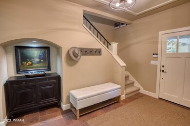 006_Entry Foyer